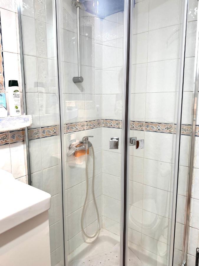 Acogedor Estudio A 2 Min De La Playa Apartman Torremolinos Kültér fotó